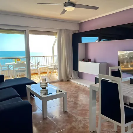 شقة Nereidas Beachfront *